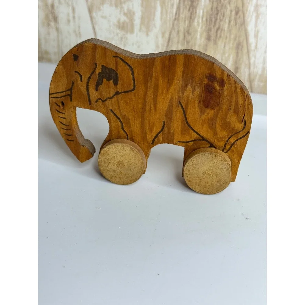 Vintage Wooden Elephant Toy‎ Louisville Ohio Handcrafted Folk Art